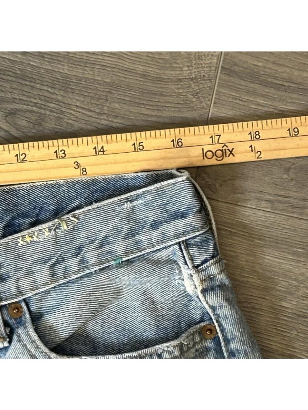 Polo Ralph Lauren Jeans Womens 29R Fits 32 Blue Light Wash Mom Distressed Heart - Picture 13 of 16